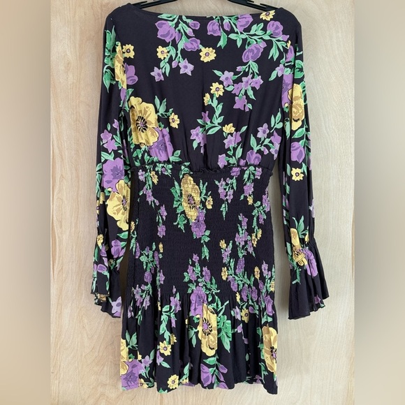 Urban Outfitters Leandra Smocked Long sleeve Dress. - Picture 11 of 12